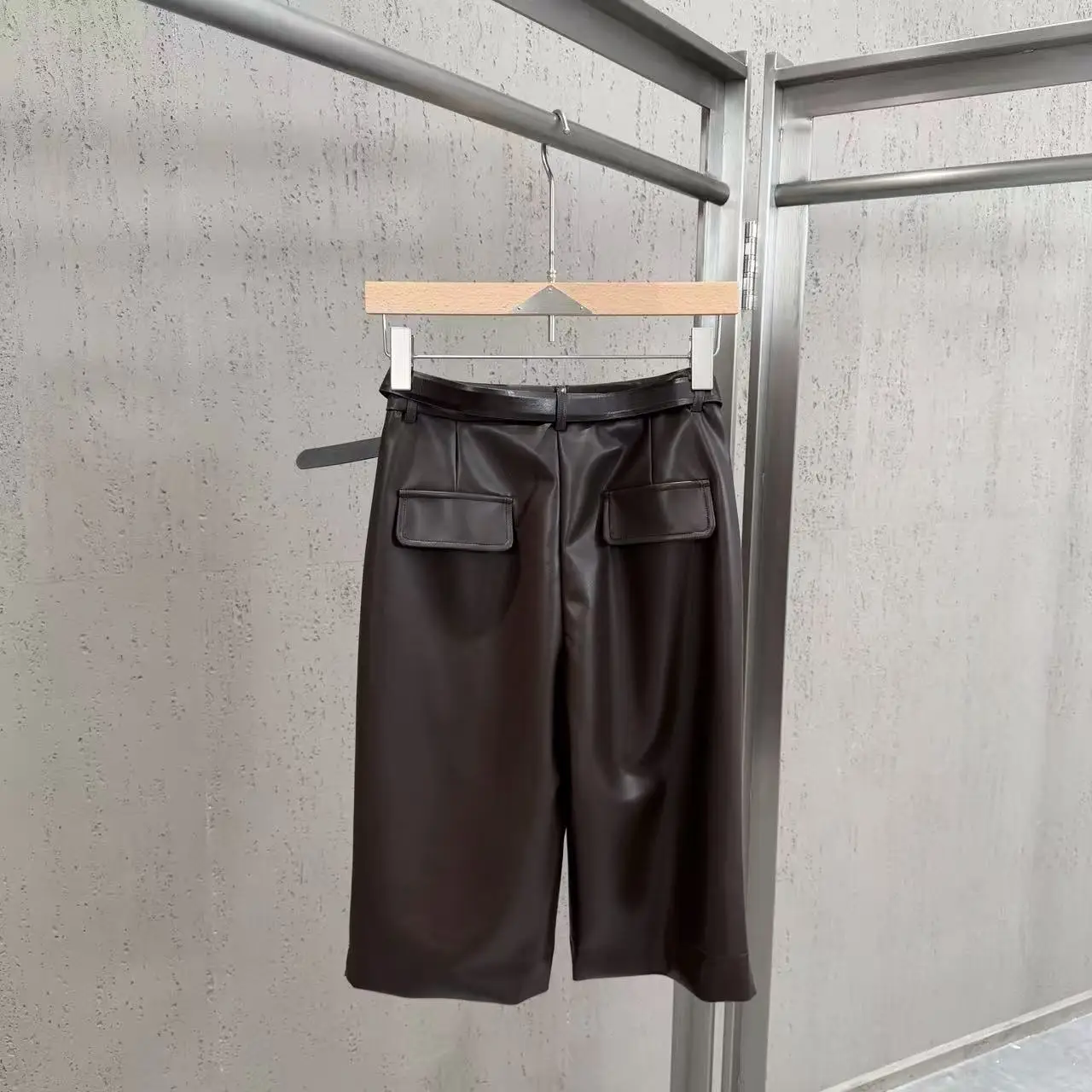 High Street Shorts Autumn Women's Ins Style Paired with Belt Design Slimming Straight Leg PU Leather Pants Retro and Casual