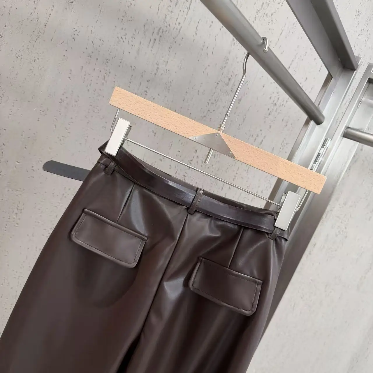 High Street Shorts Autumn Women's Ins Style Paired with Belt Design Slimming Straight Leg PU Leather Pants Retro and Casual
