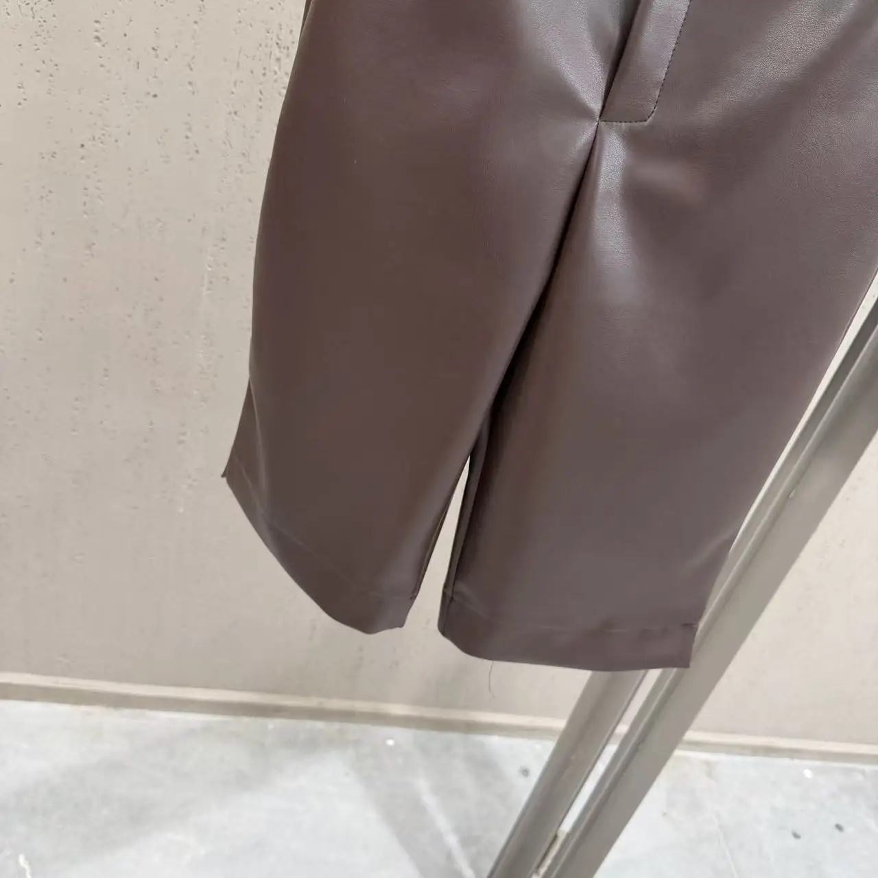 High Street Shorts Autumn Women's Ins Style Paired with Belt Design Slimming Straight Leg PU Leather Pants Retro and Casual
