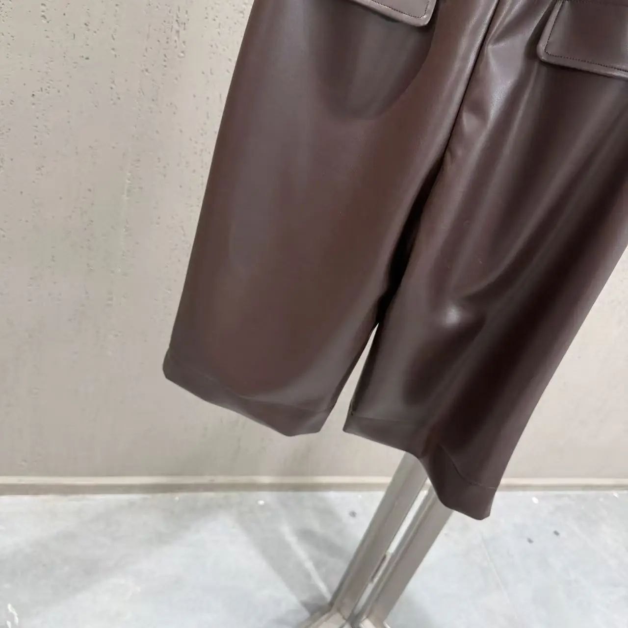 High Street Shorts Autumn Women's Ins Style Paired with Belt Design Slimming Straight Leg PU Leather Pants Retro and Casual