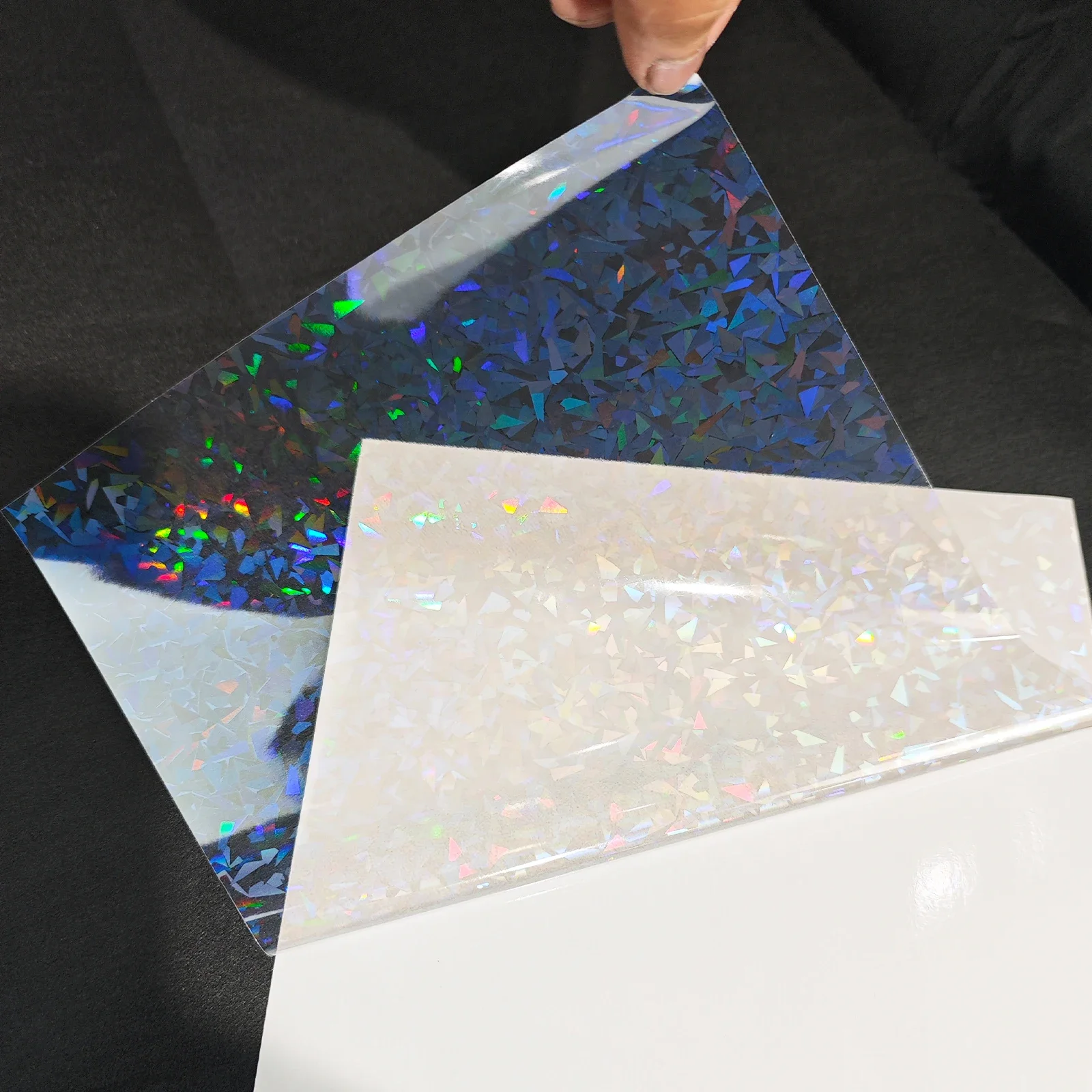 50pcs Holographic Sticker Paper 2.9 X 4.1 Inch Clear Vinyl Self-Adhesive Waterproof Transparent Cold Laminating Film for Crafts
