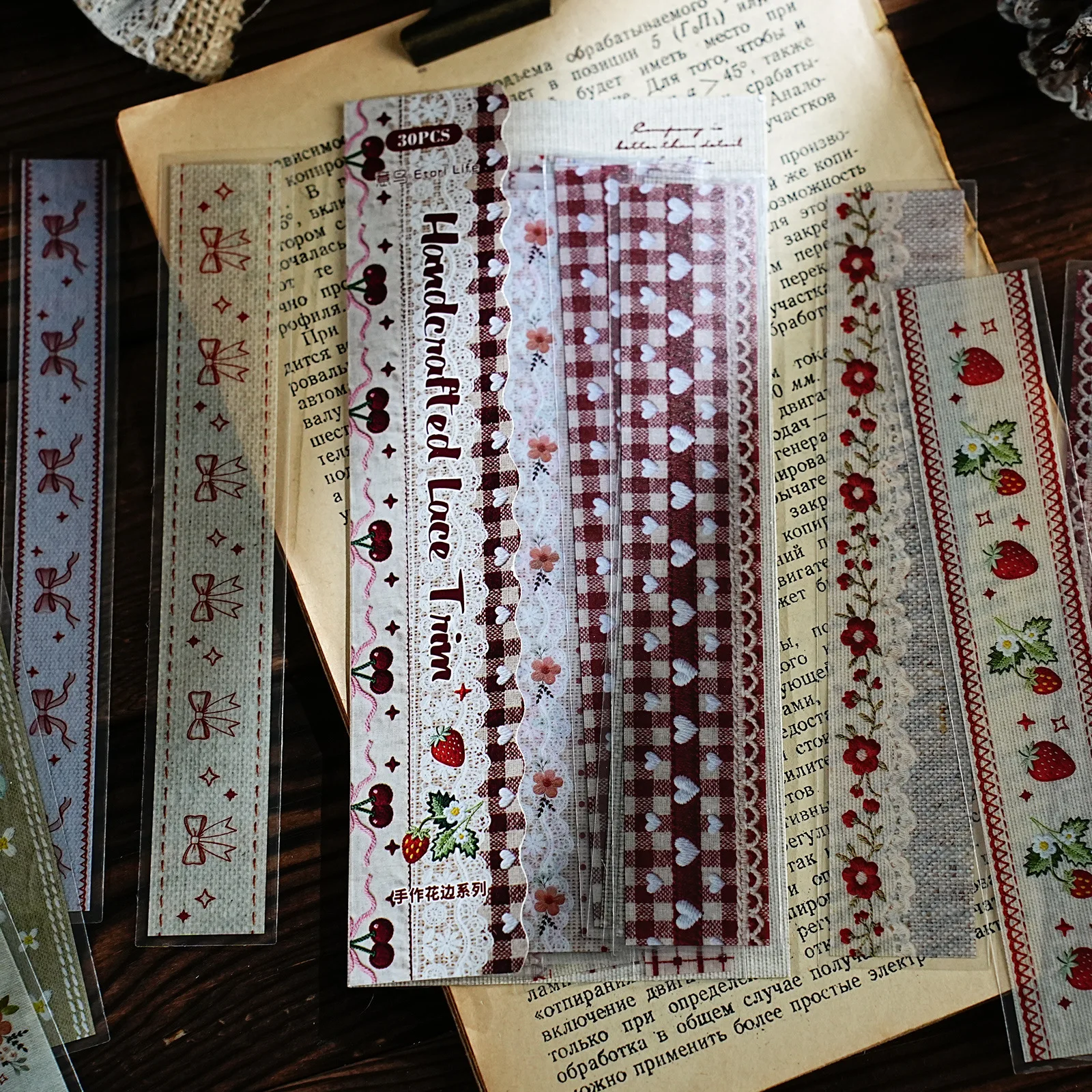 Mr.Paper 30Pcs/Pack Handcrafted Lace Trim Series Vintage Lace & Floral PET Sticker Pack for Journal Scrapbook DIY Decor