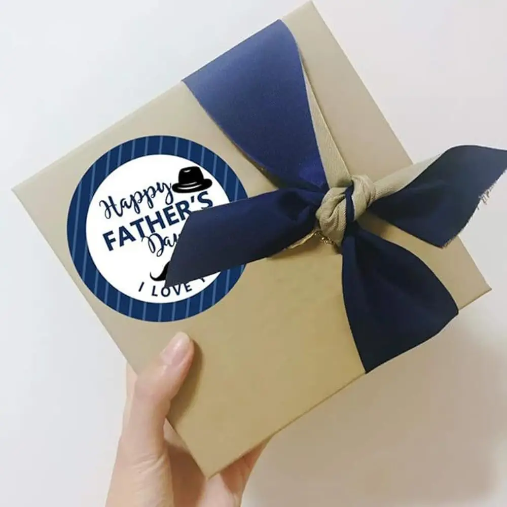 1 Roll of 500Pcs Father Day Label Stickers Dad Sticker Father's Day Gift Tags For Holiday Party Decoration Blue Beard Present