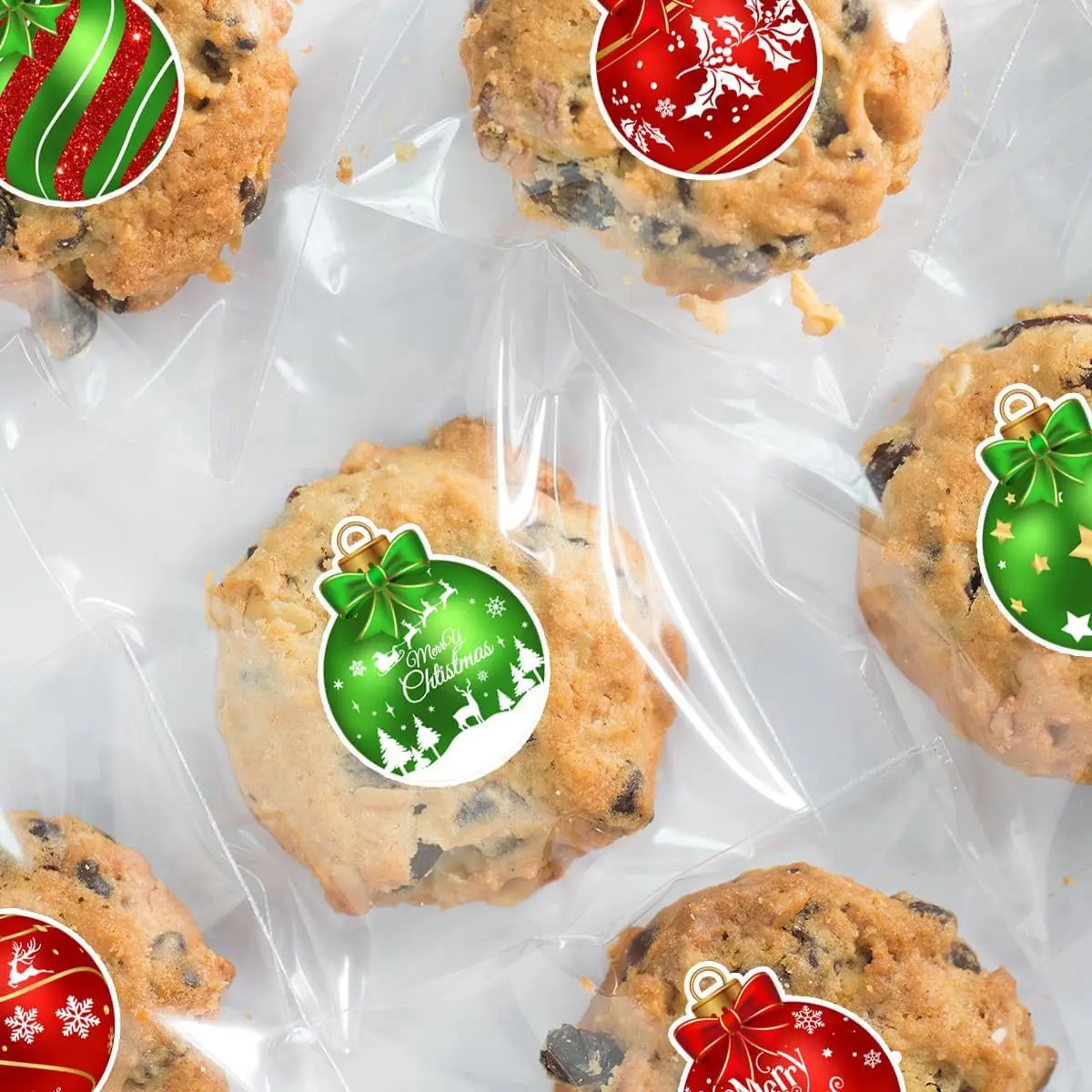 500pcs Merry Christmas Stickers,3CM, Christmas Theme Seal Labels Stickers For DIY Gift Baking Package Envelope 2025 New 