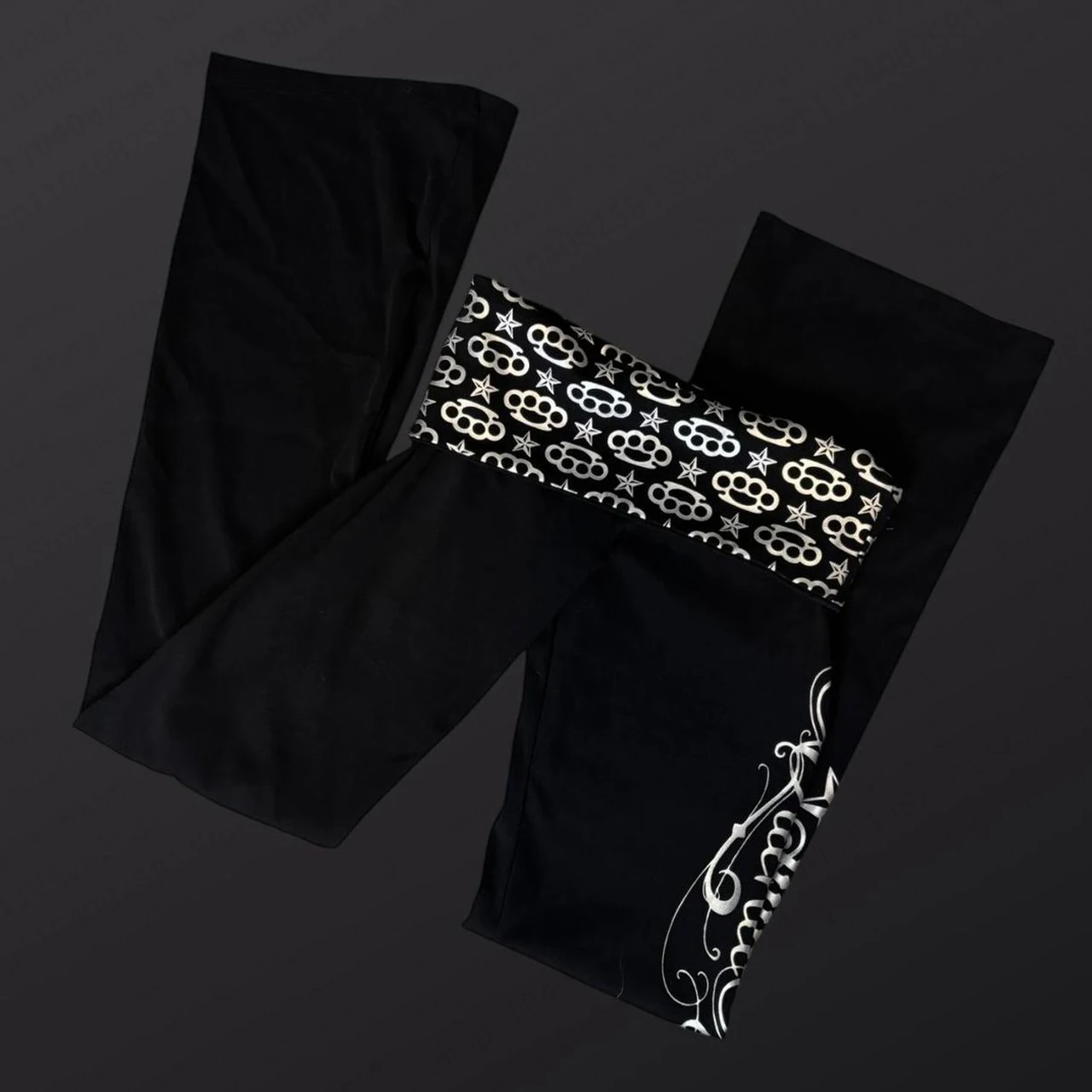 Y2K Gothic Sweet and Fashionable American Retro 2000s Letter Printed Bellbottom Pants Hip Hop Street Cool Girl Dress Emo punk