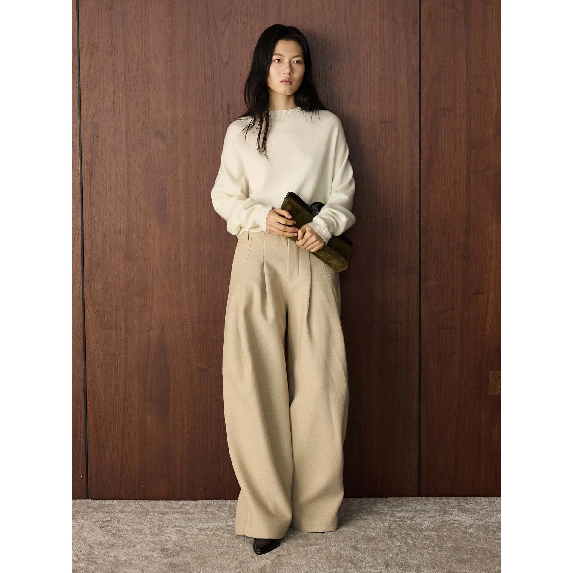 LANMREM 2025 Winter New Korean Fashion Woolen Pleated Wool Trousers Loose Slimming Warm Long Pants For Women