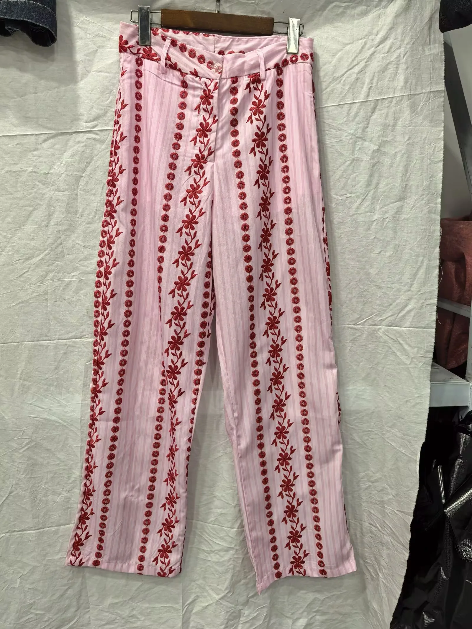 Vintage Stripe Women's Pants Casual Y2k Red Loose Sickle‑shaped Trousers Lady New Street Spring Summer Clothing 2026