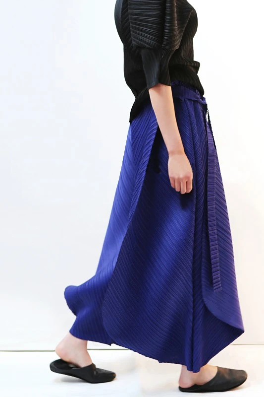 Miyake Pleated Harem Pants With Belt Women Summer New Designer Vintage Casual Big Size Wide Leg Pants Women Trousers