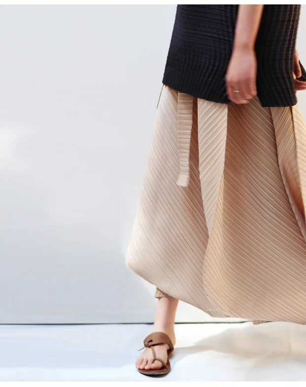 Miyake Pleated Harem Pants With Belt Women Summer New Designer Vintage Casual Big Size Wide Leg Pants Women Trousers