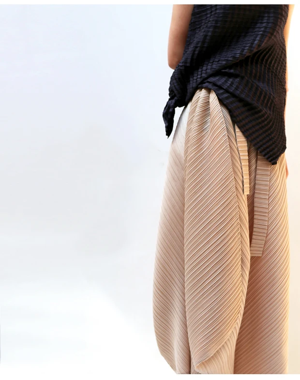 Miyake Pleated Harem Pants With Belt Women Summer New Designer Vintage Casual Big Size Wide Leg Pants Women Trousers