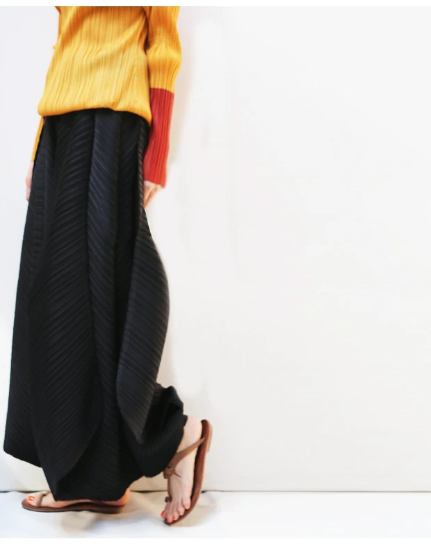 Miyake Pleated Harem Pants With Belt Women Summer New Designer Vintage Casual Big Size Wide Leg Pants Women Trousers