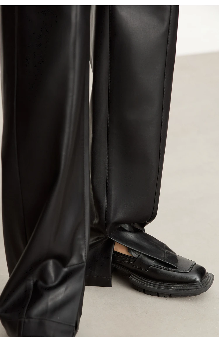 AMII Minimalist PU Leather Pants for Women 2026 Autumn Loose Clothing Wide Leg Pants Slit Fashion Office Lady Trousers 12343250