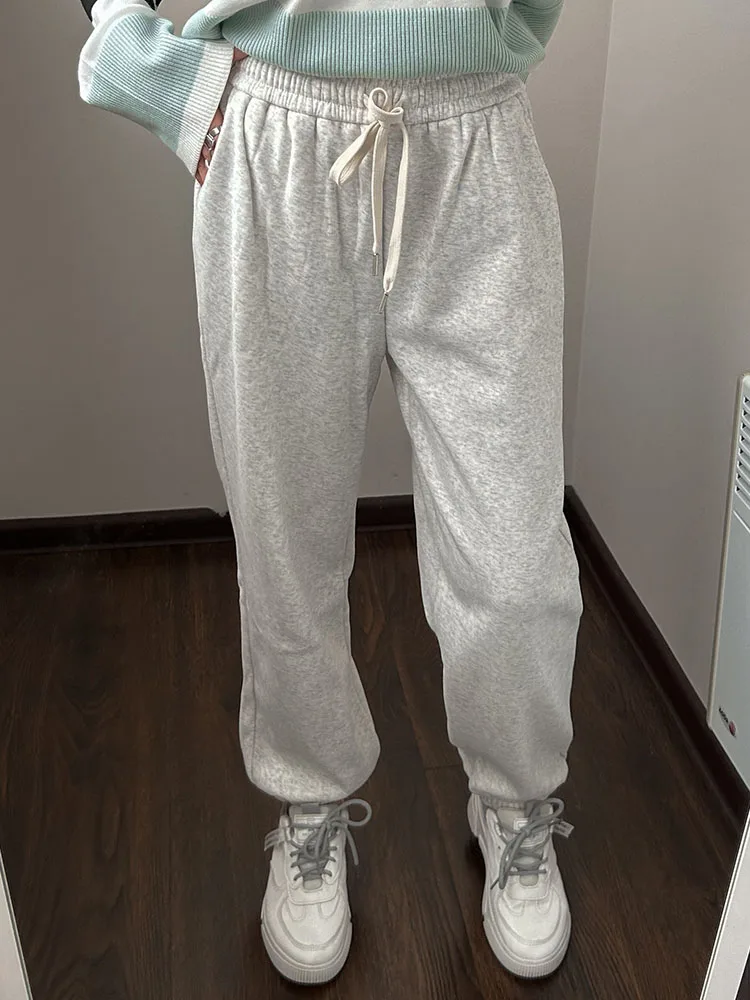 Thick Warm Fleece Sweatpants Women Winter Straight Leg Pants Gray Velvet Trousers Pants Jogger For Women Sweatpants Outfits