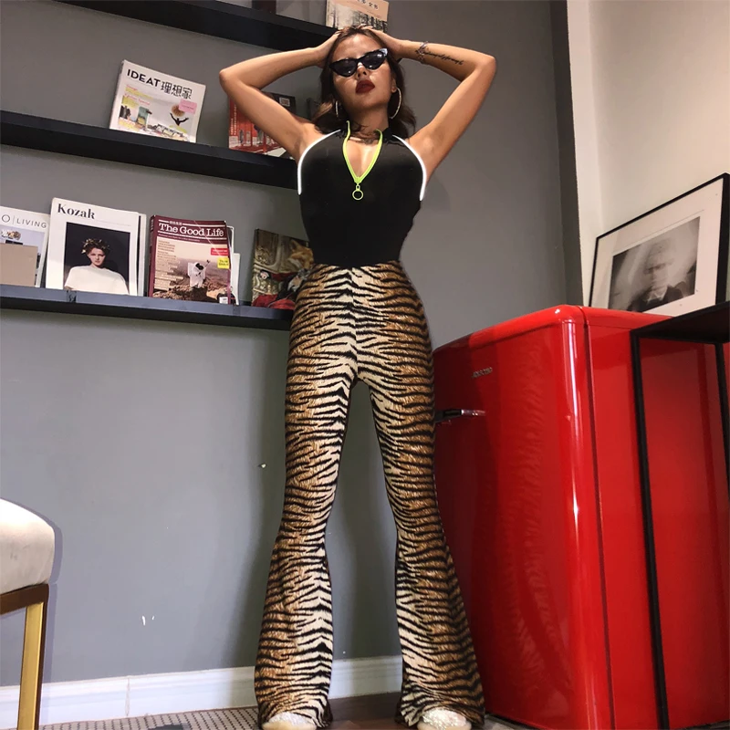 Hugcitar High Waist Leopard Print Flare Leggings 2025 Spring Women Fashion Sexy Bodycon Trousers Club Pants