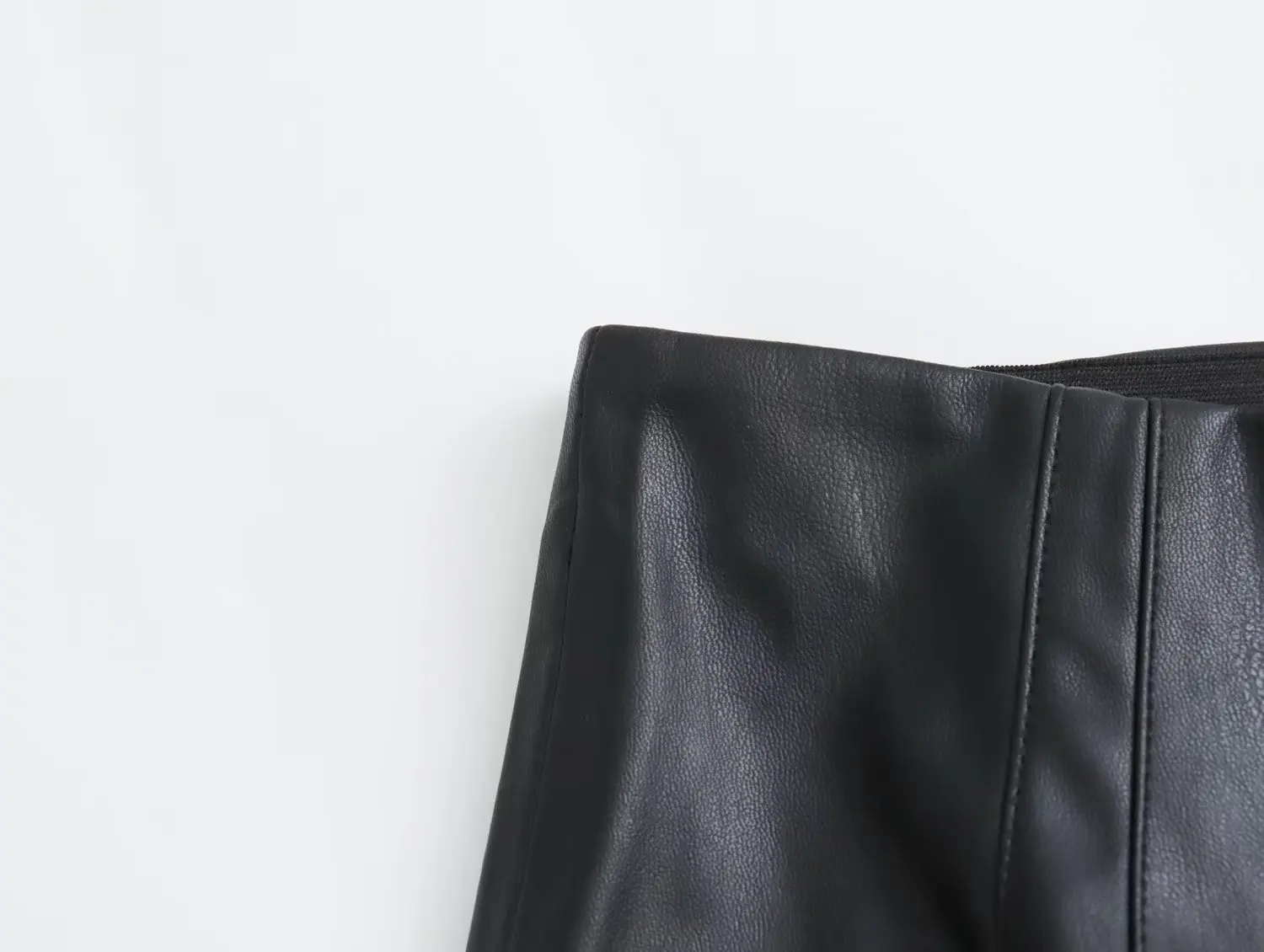 HH 2024 Women's Faux Leather Pants High Waist Straight Leg Trousers Fashion Female Streetwear Stylish Stretch Pencil Pants