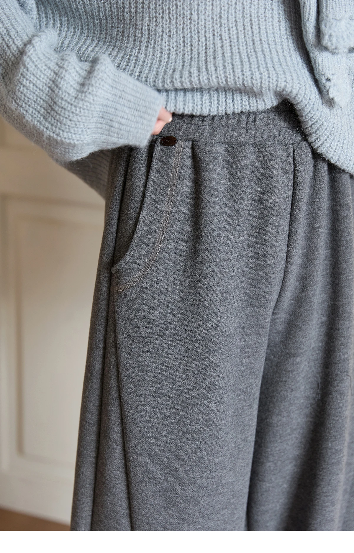 MISHOW Casual Pants for Women 2026 New Fashion Solid Loose Wide-leg Pants Commute Comfortable Women's Winter Pants MXE51K1093