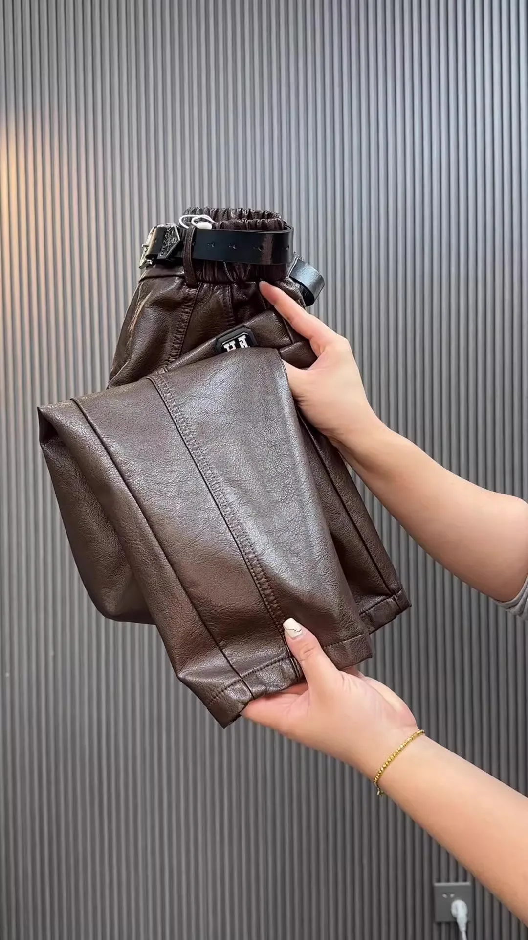 Fashion Y2k Leather Pants High Quality PU Casual Straight Leg Pant Loose Slimming Plus Size Highs Waist Haren Trousers Women