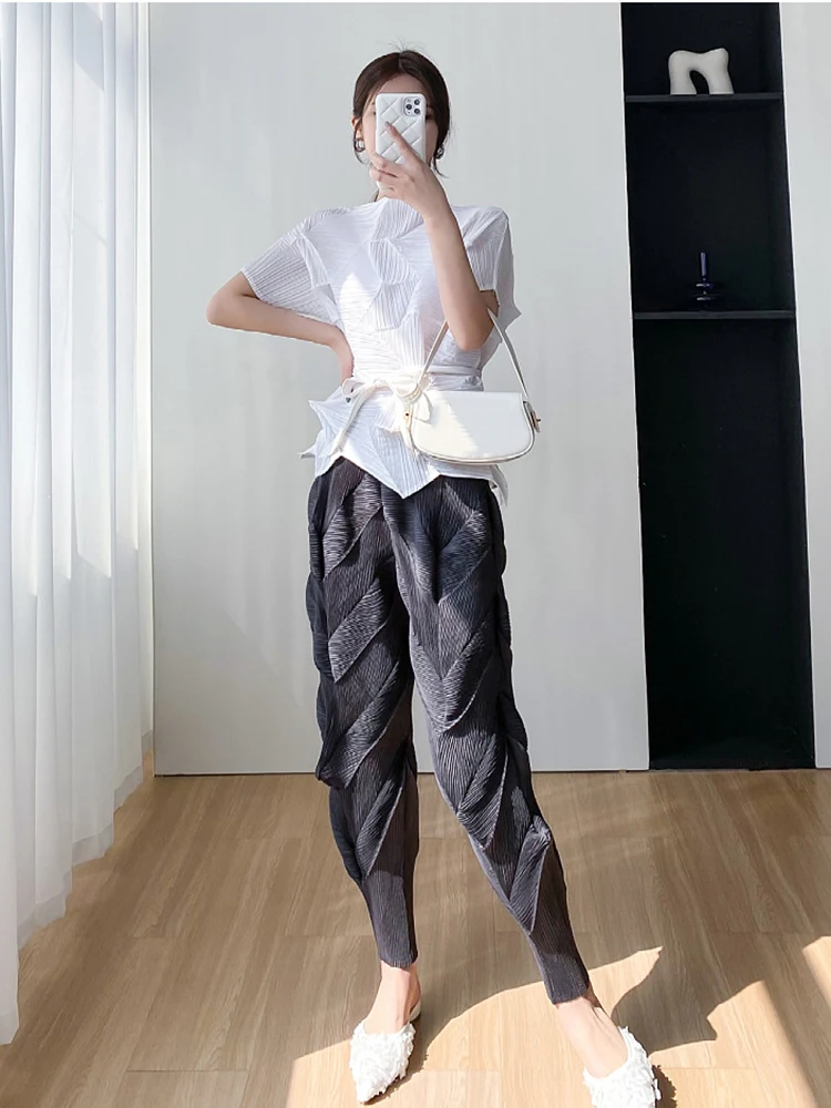Miyake Pleated Pants Women Elastic Wiast 2023 New Summer Versatile Casual Pencil Trousers Solid Color Female Fashion Pants