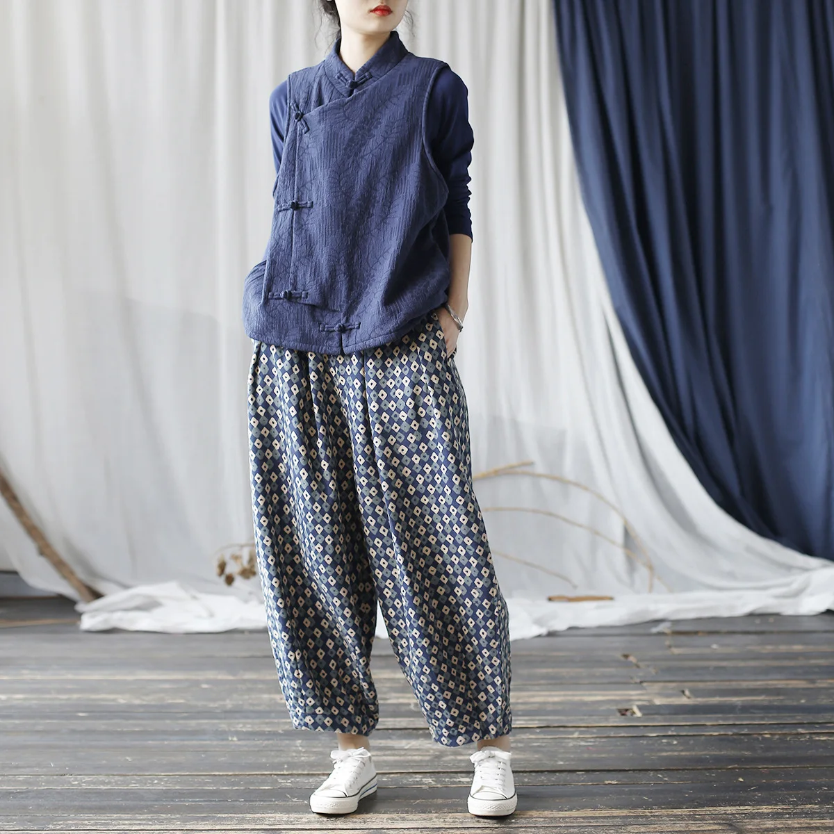 Johnature Niche Loose Retro Chinese Style Vintage Bloomers 2025 Woman Winter New Fashion Personality Vintage Print Casual Pants