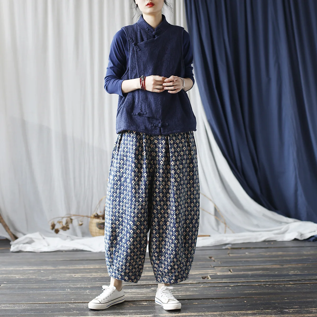Johnature Niche Loose Retro Chinese Style Vintage Bloomers 2025 Woman Winter New Fashion Personality Vintage Print Casual Pants