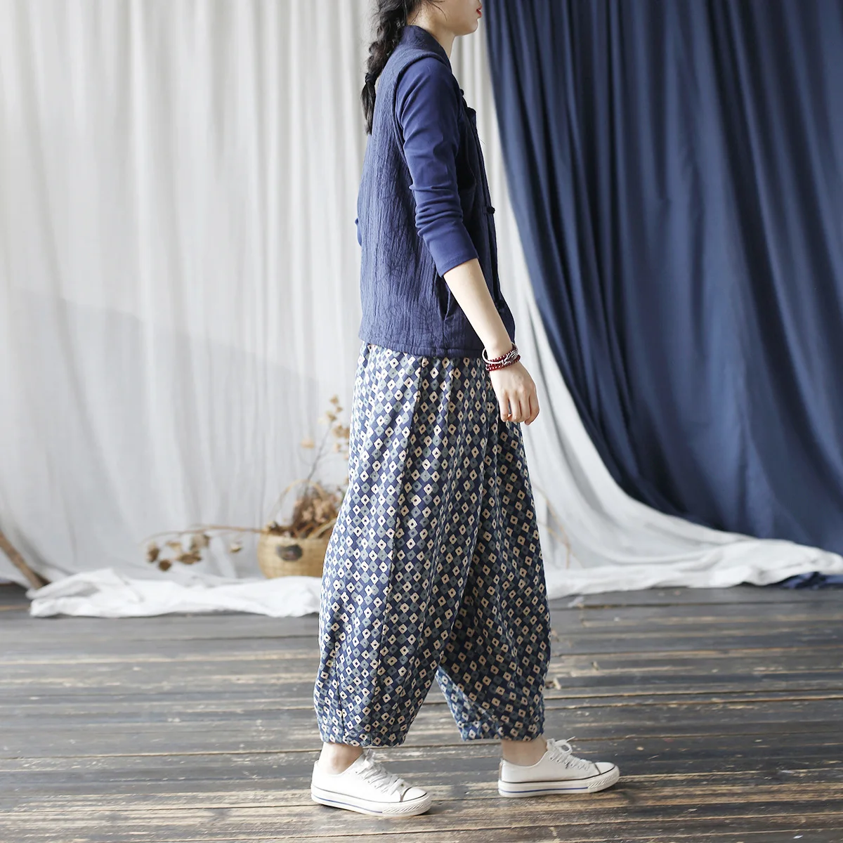 Johnature Niche Loose Retro Chinese Style Vintage Bloomers 2025 Woman Winter New Fashion Personality Vintage Print Casual Pants