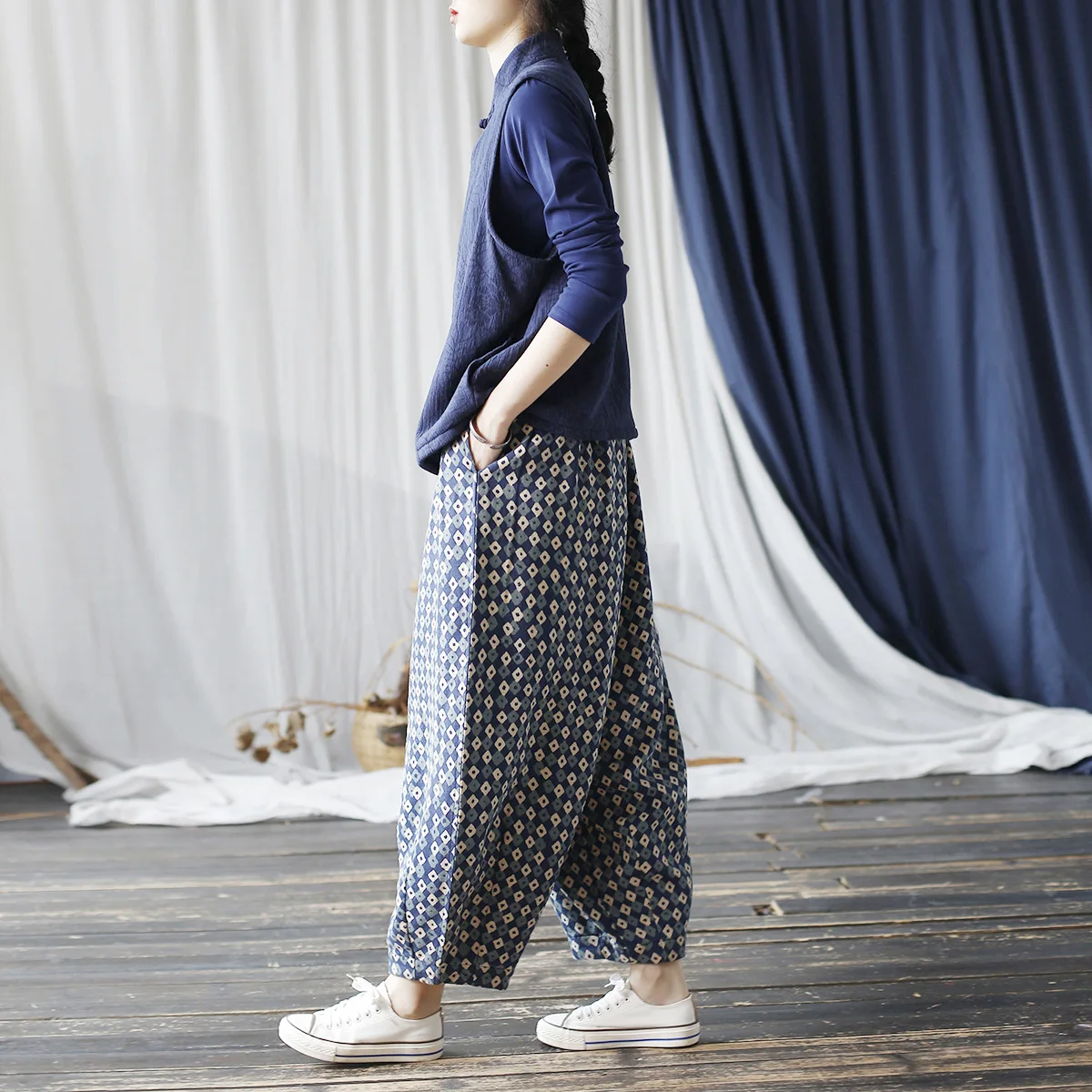 Johnature Niche Loose Retro Chinese Style Vintage Bloomers 2025 Woman Winter New Fashion Personality Vintage Print Casual Pants