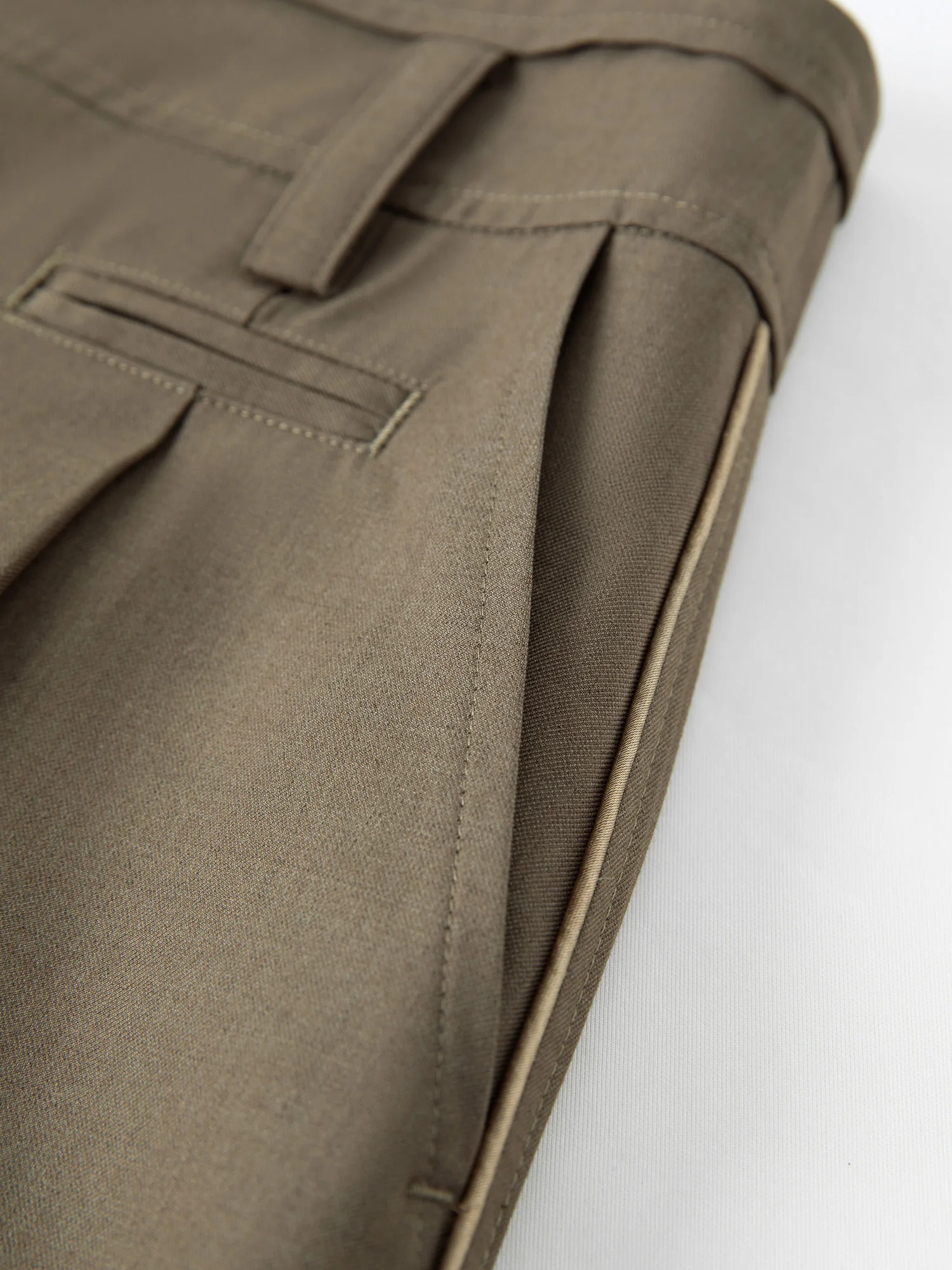 FSLE【Premium Series】2026 Fall Women's High-Waist Balloon Trousers, Wool-Blend Relaxed Straight Pants for Sculpted Office Style
