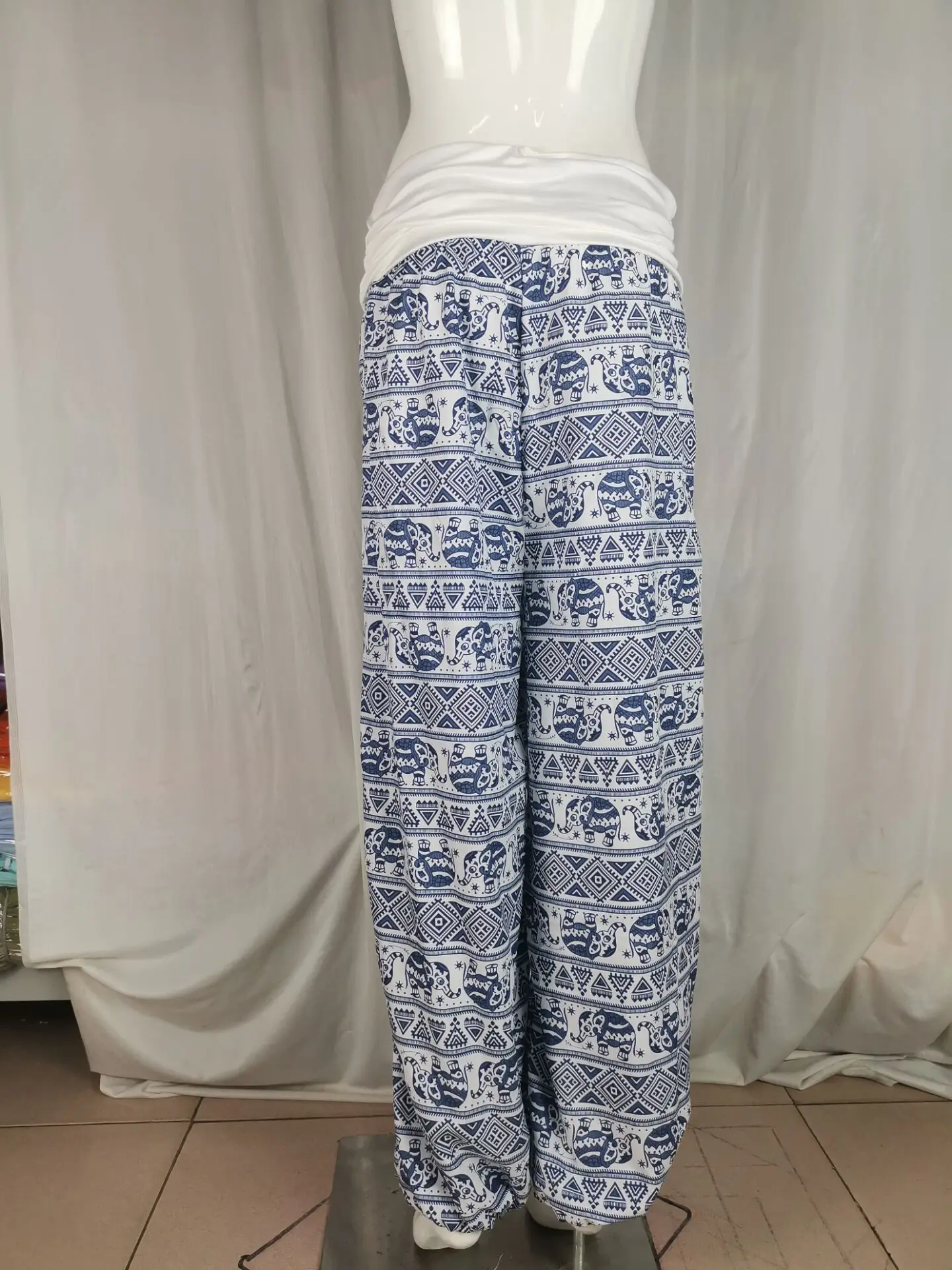 2026 Women's Fashion Elephant Print Yoga Low Waist Long Pants Loose Bloomer Trousers Bohemian Beach Trousers Vintage Harem Pants