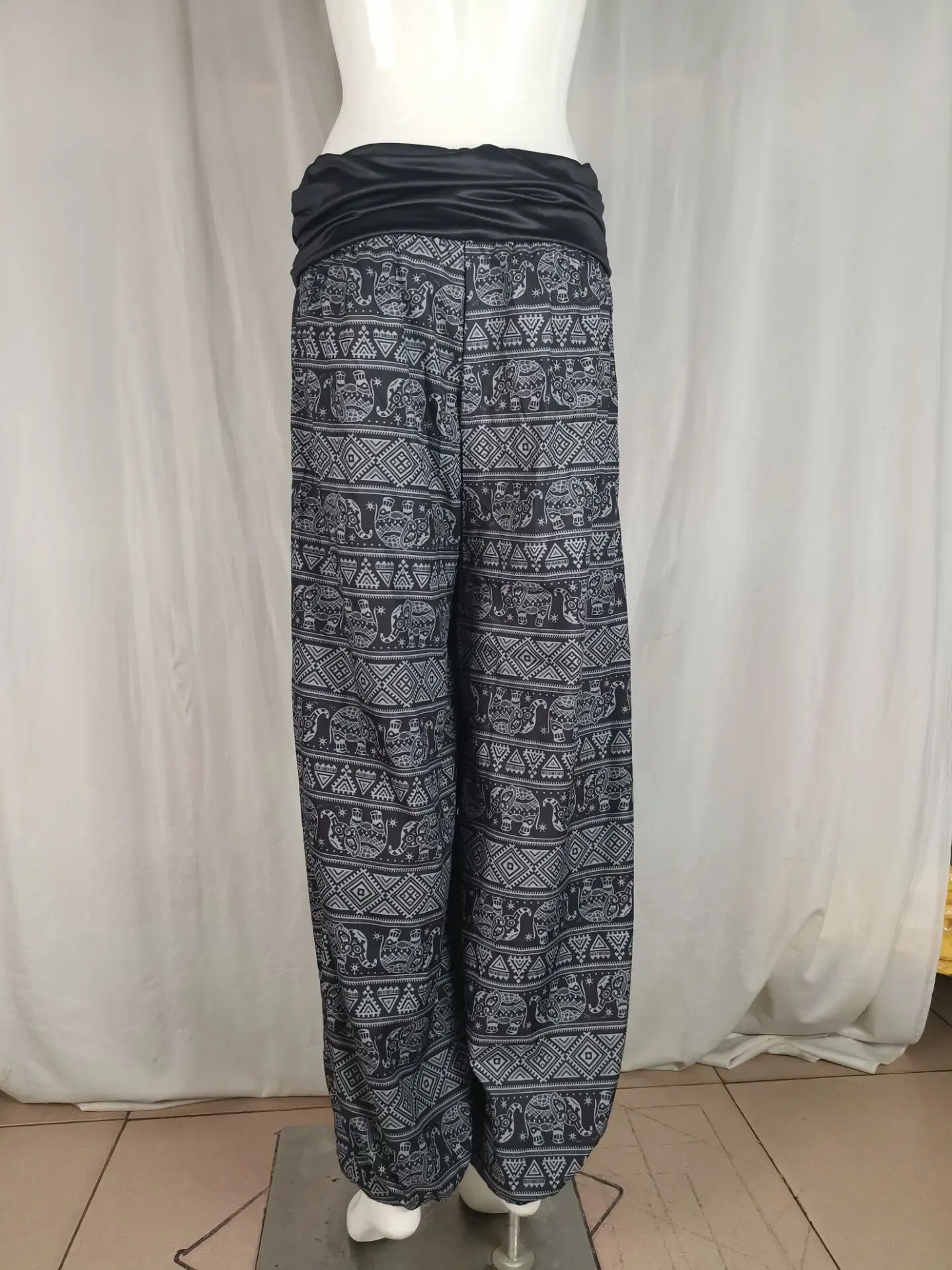 2026 Women's Fashion Elephant Print Yoga Low Waist Long Pants Loose Bloomer Trousers Bohemian Beach Trousers Vintage Harem Pants