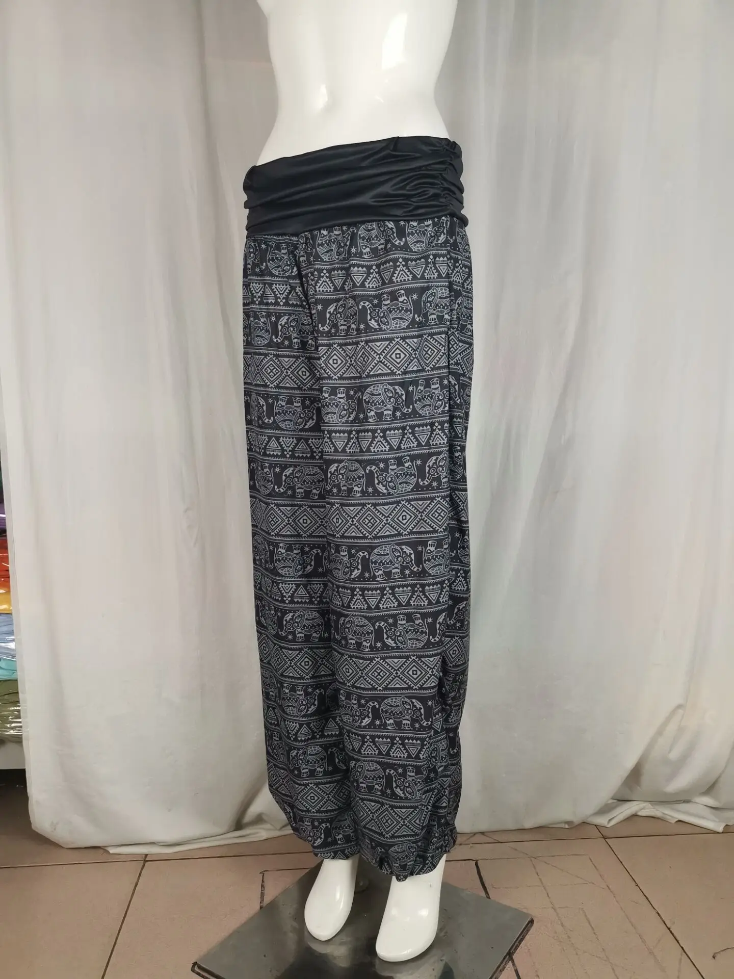 2026 Women's Fashion Elephant Print Yoga Low Waist Long Pants Loose Bloomer Trousers Bohemian Beach Trousers Vintage Harem Pants
