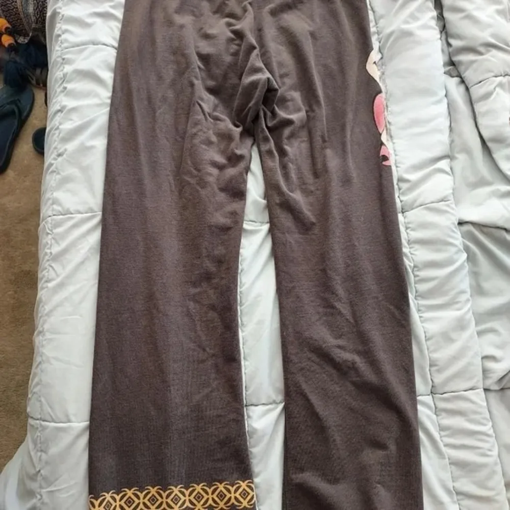 Y2K Brown Low Rise Casual Sweatpants Women Gothic Retro Cherry Blossom Graphic Print Elastic Waist Trousers Straight Leg Pants
