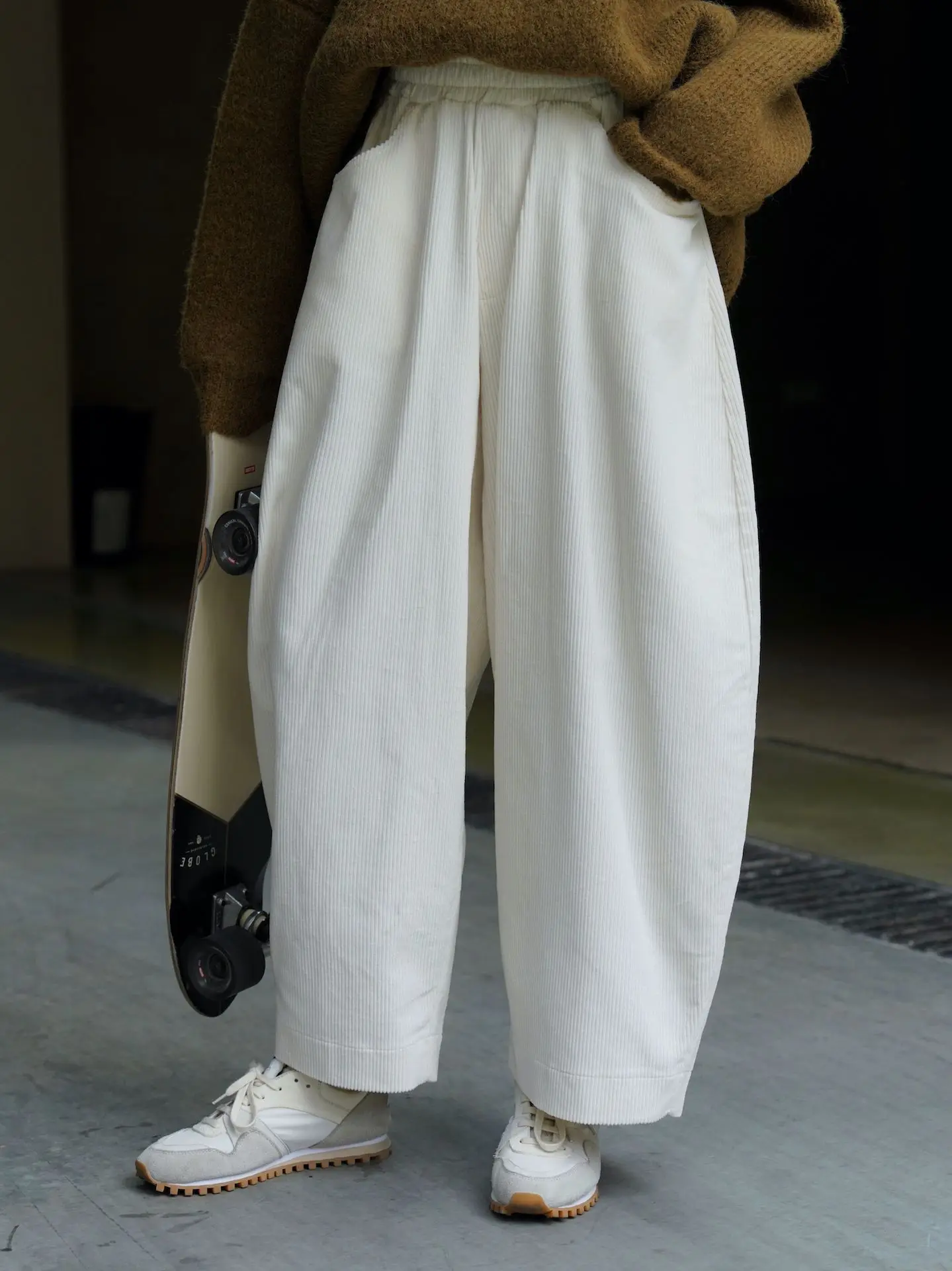Johnature Winter New Japanese Casual Corduroy Elastic Waist Ankle-length Pants Solid Color Loose Pockets Harem Women Pants