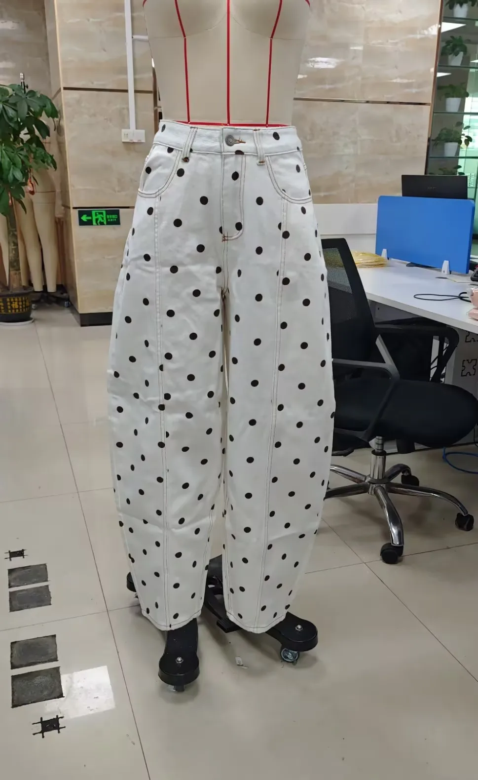 Y2K Polka Dot Jeans Women Vintage Stretch Wide Leg Denim Pants Casual Distressed Baggy Boyfriend Jeans with Pockets