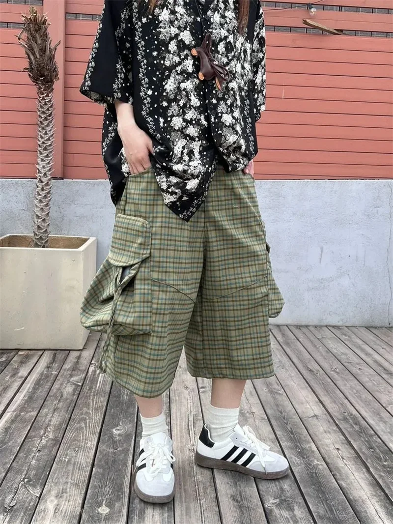 Street Plaid Large Pocket Workwear Cropped Pants for men Women 2025 Summer New Loose American Style Trendy Brand Wide Leg Pants