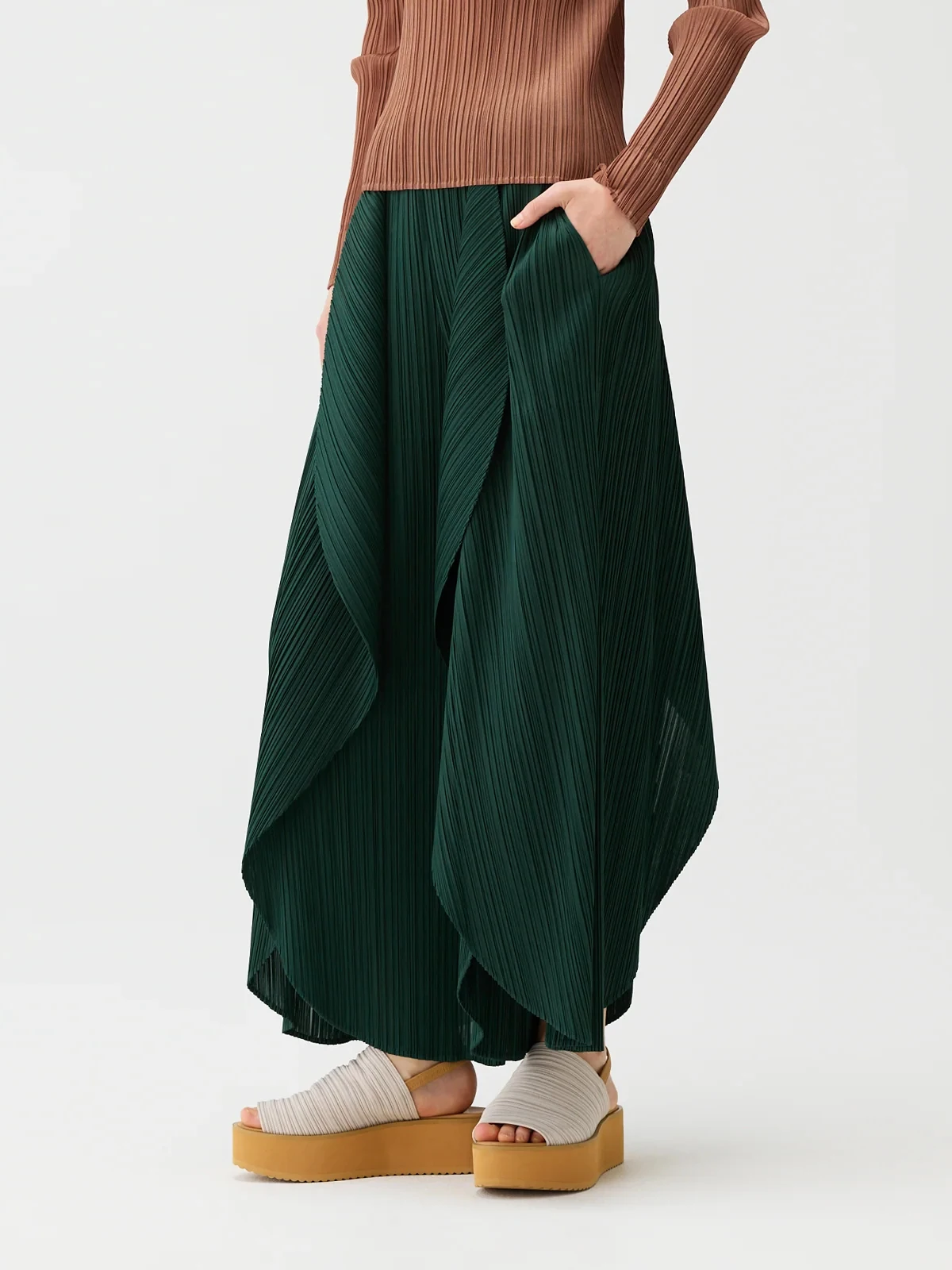 Miyake Pleated Elastic Waistband Flared Leaf Fold Pants
