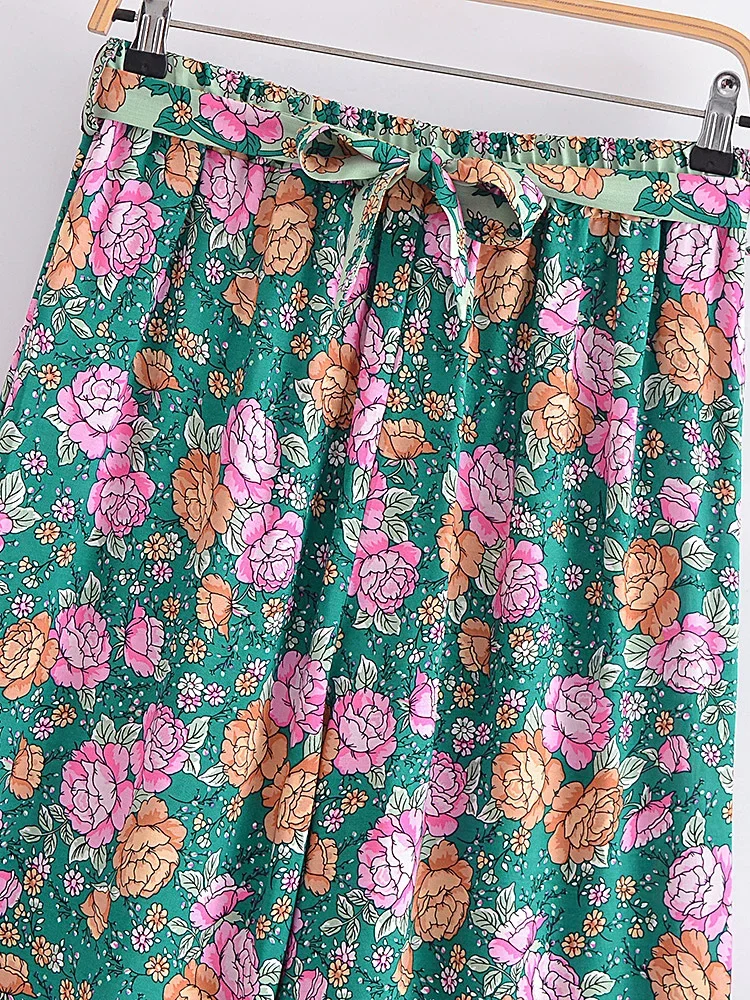Boho Queens Women Wild Floral Print Bohemian Wide Leg Pant Ladies Mid Waist Loose Rayon Vacation Boho Pants Oversize Trousers