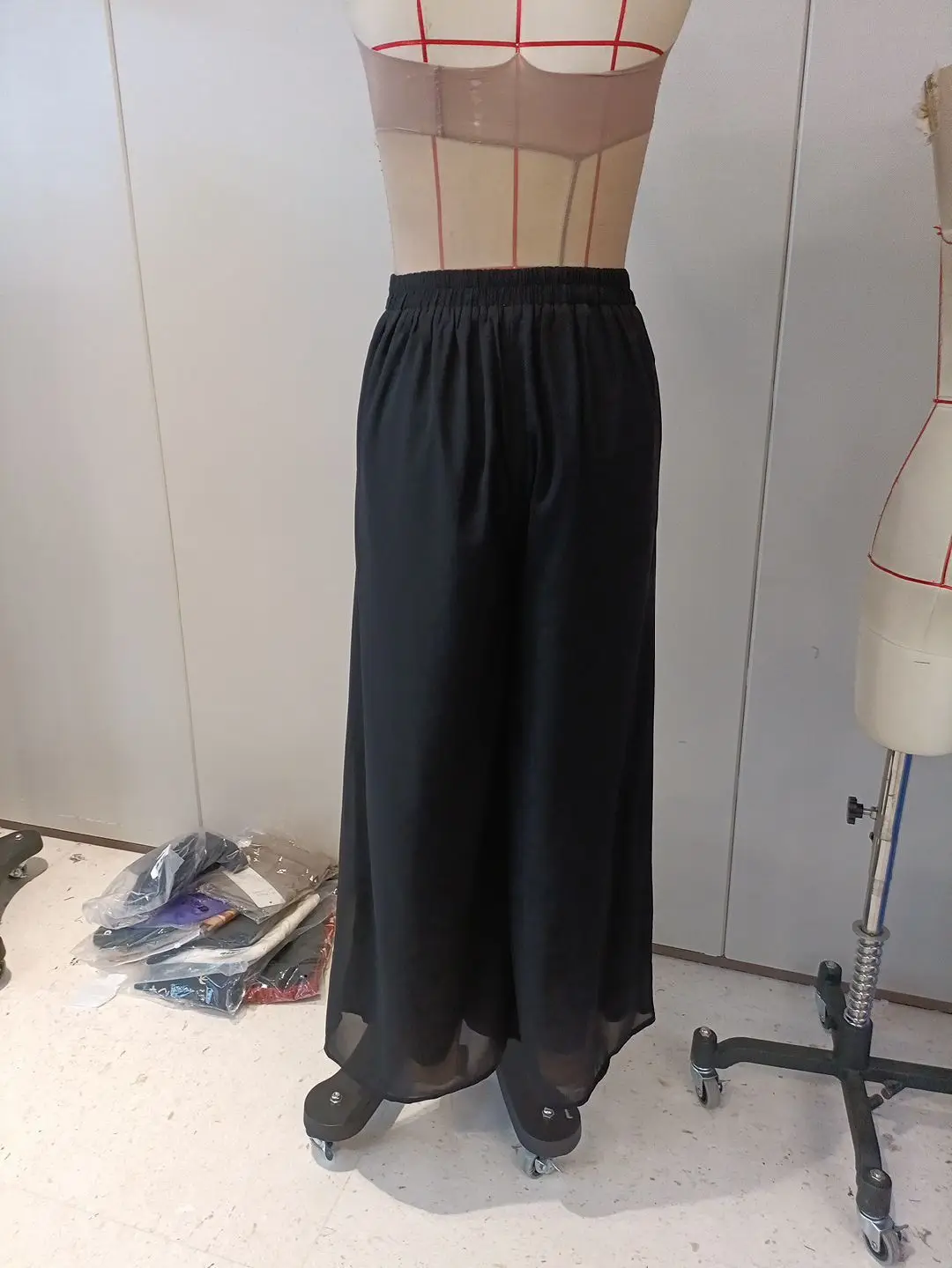 2026 Women's Summer Casual Pants Mom's Loose Pants Versatile Ice Silk Chiffon Wide Leg Pants Straight Casual 9-point Trousers