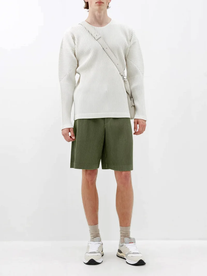 ISSEY 2026 New Arrival Japan Miyake Pleated Shorts Draped High-Street Loose Straight-Leg Drawstring Cropped Pants for Men
