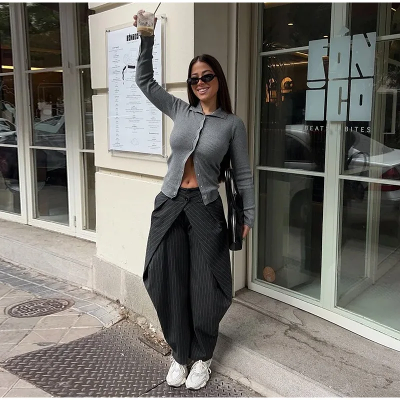 Chic Two Buttons Striped Pleated Trousers Women Loose Pockets Wide Leg Pants Female 2026 Spring Lady Commute All-match Pant New