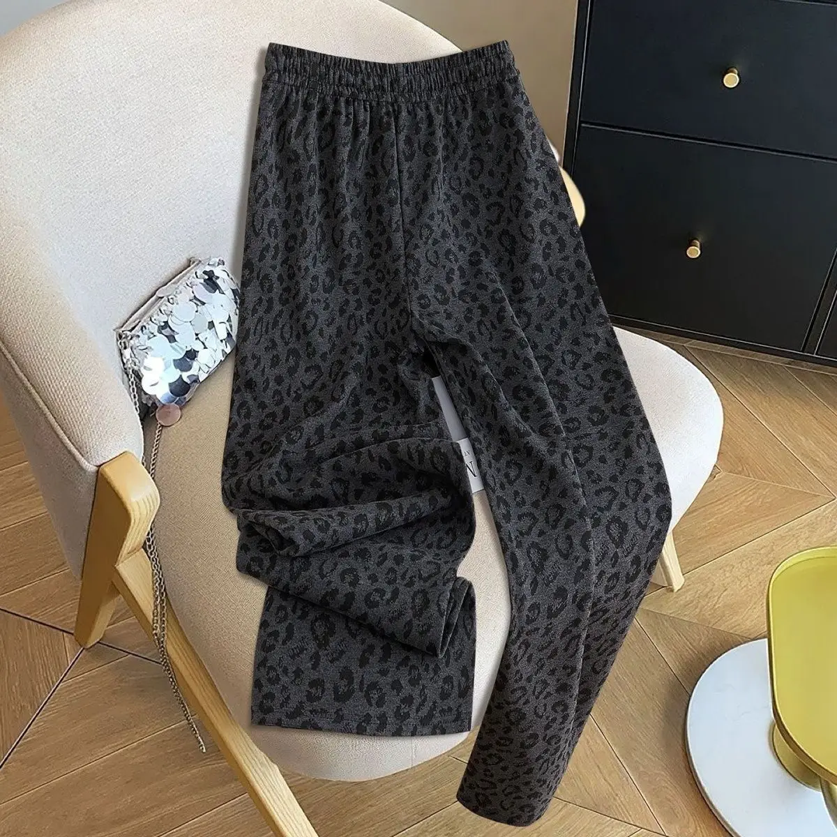 Leopard print wide-leg pants for women high-waisted slimming 2025 new style loose fleece and thickened casual straight-leg pants