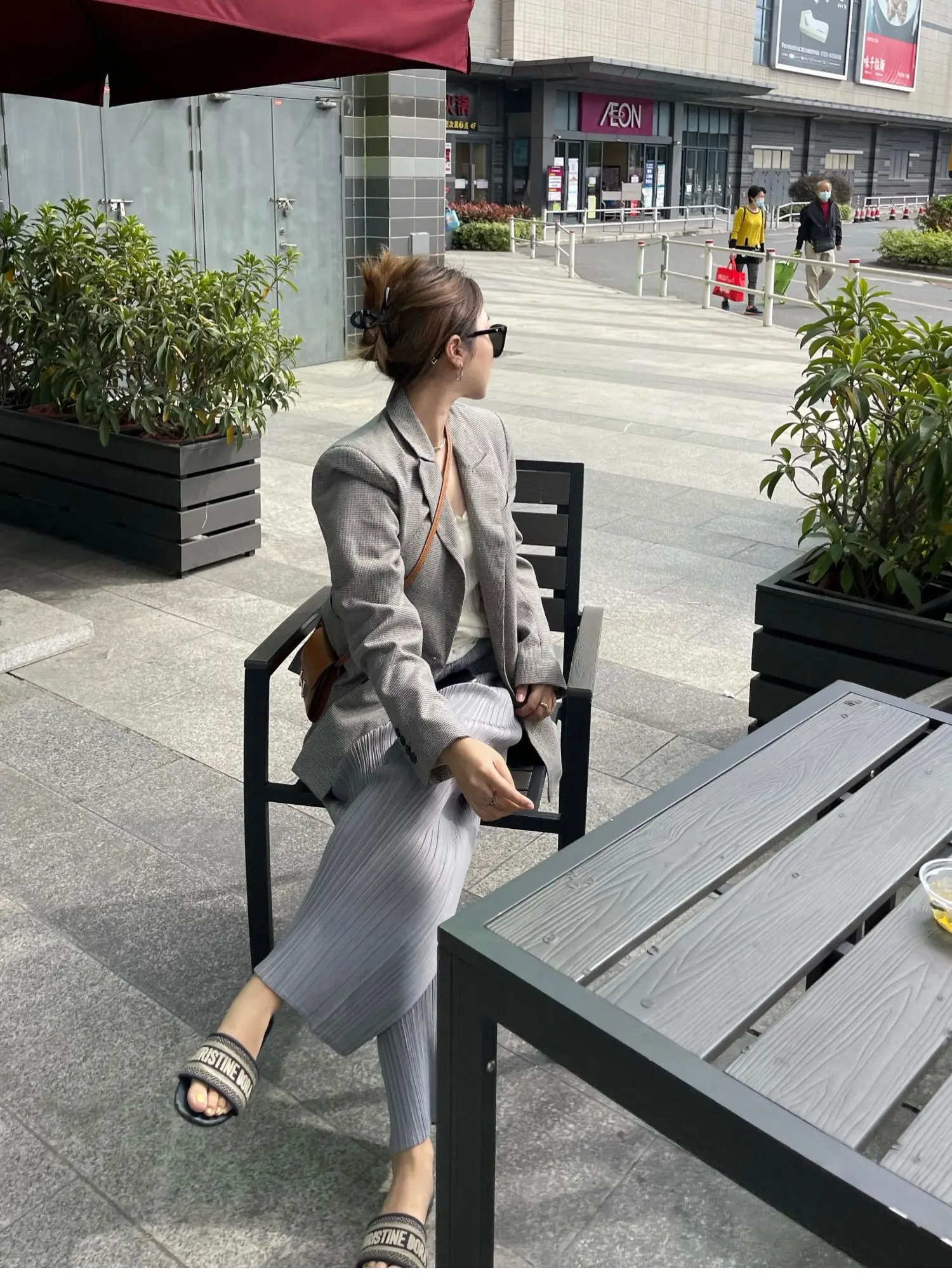 YUDX Pleated Women's Straight Pants Pleated Wide Leg Pants High Waist Draped Casual Pants 2024 Summer New