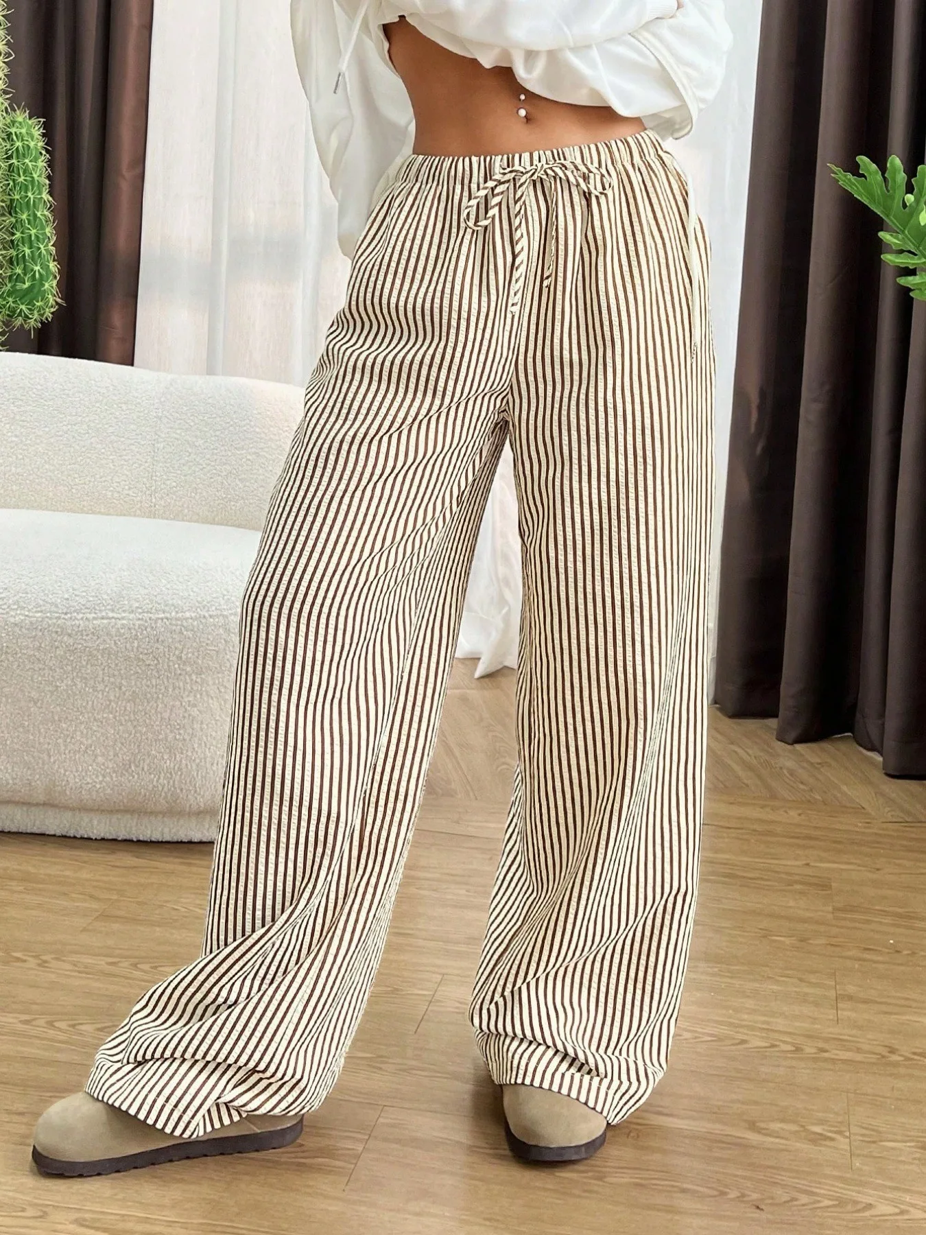 2025 Autumn New Cross border Women's Fashion Loose Striped Drawstring Elastic Waist and Floor Pants from Europe and America