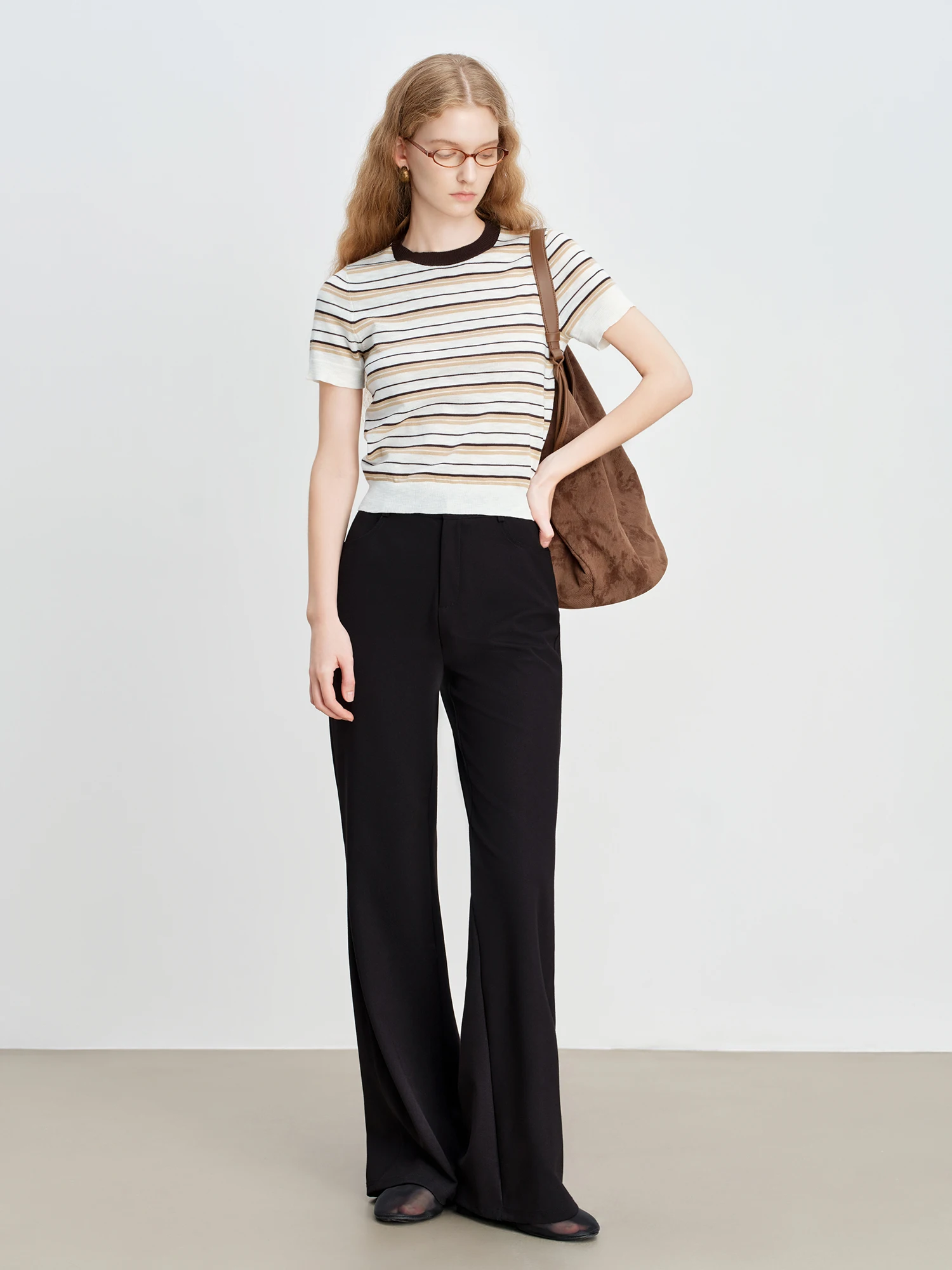 ZIQIAO Petite Women's Modern Black High-Waisted Flared Tros 2026 Spring New Arrival: Floor-Length Slightly Flared Casual Pants