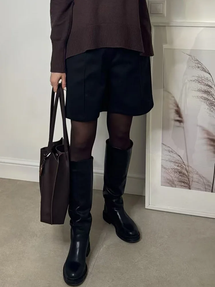 MiuKoMiYa Woolen Straight Shorts For Women Thick Warm Office Wear Ladies Black Wool Bermuda Shorts Women Winter Cropped Pants