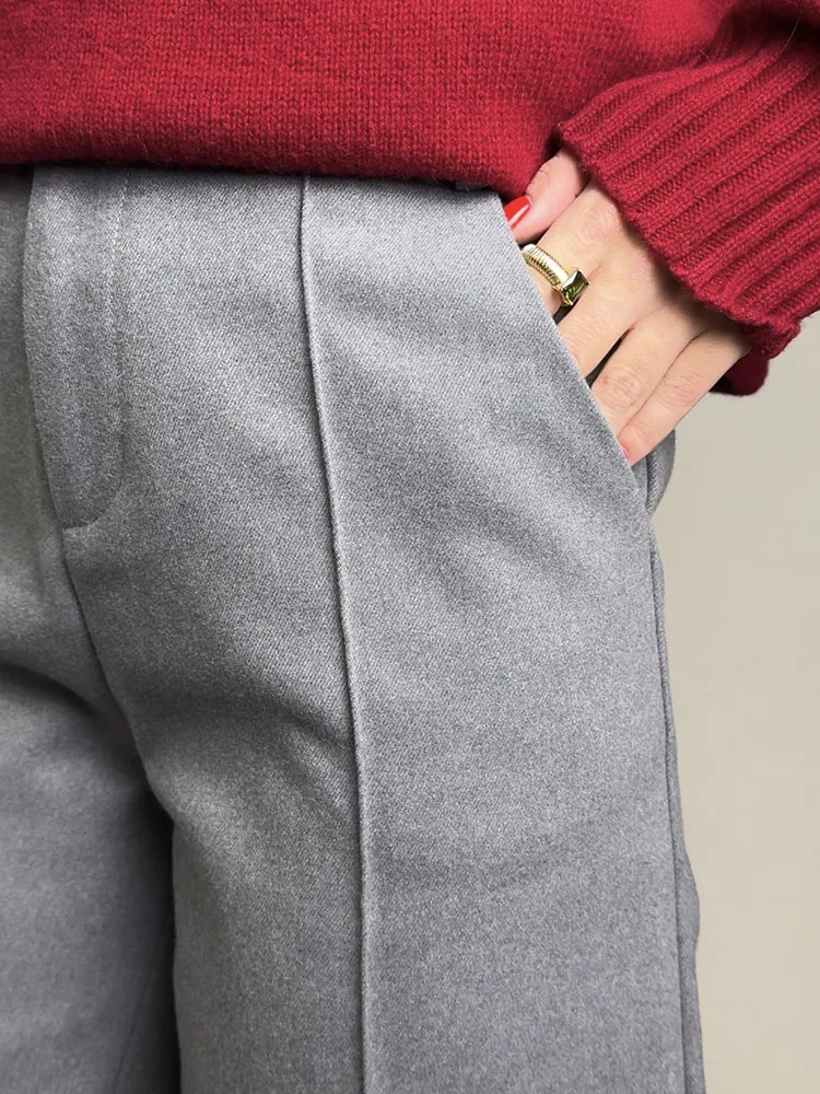 MiuKoMiYa Woolen Straight Shorts For Women Thick Warm Office Wear Ladies Black Wool Bermuda Shorts Women Winter Cropped Pants