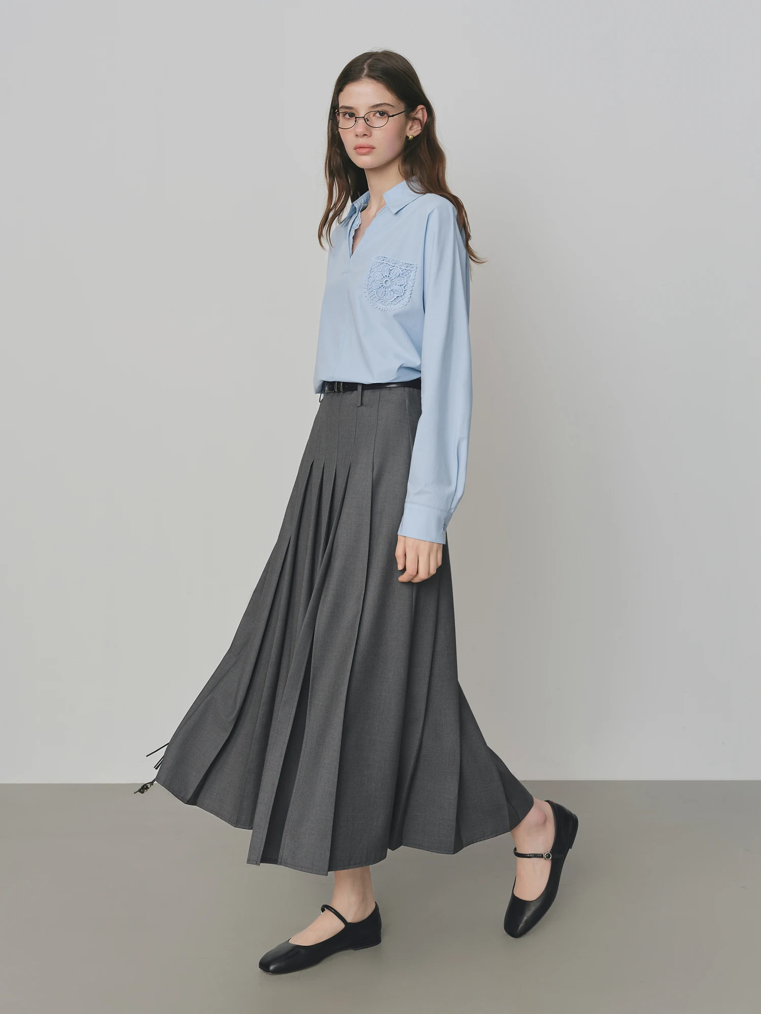 FSLE College Style Gray Retro Pleated Skirt For Women Autumn 2025 New Arrival Commuter Officelady Chic Long Skirt 25FS13198