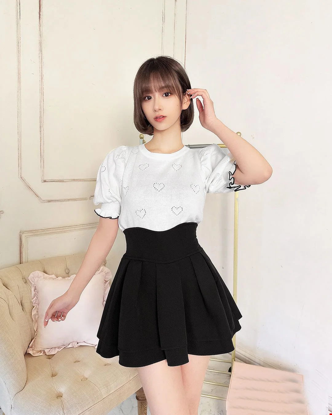 Japanese Style Simple Woman Radian Waistline Slimming Leg-Shaping Short Black Skirt for Women Streetwear Woman Culottes Skirts