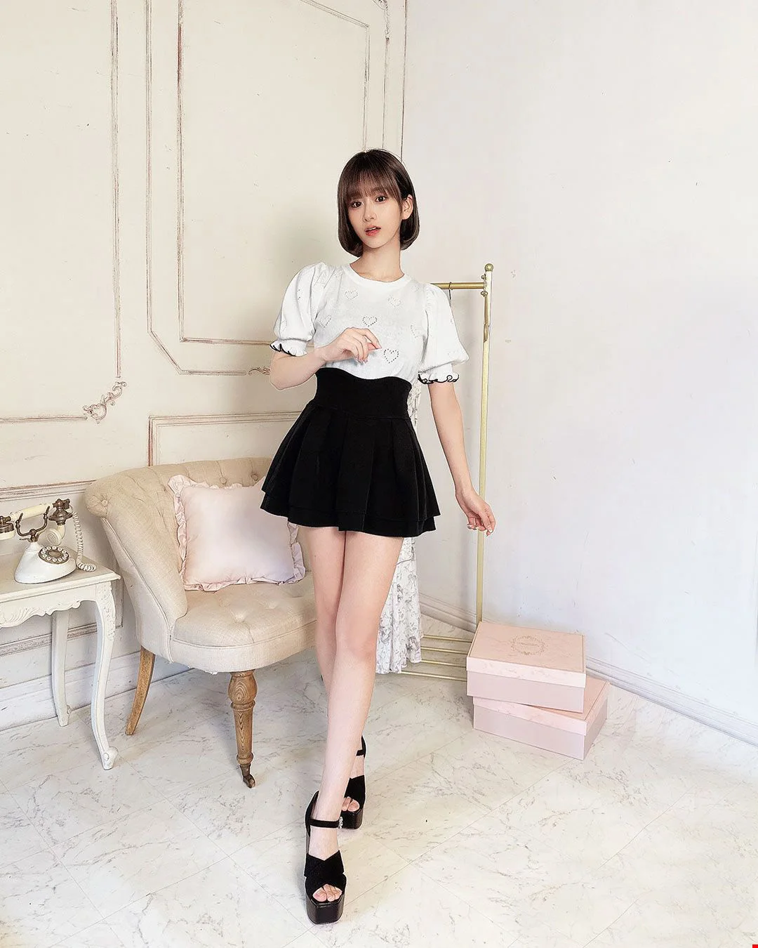 Japanese Style Simple Woman Radian Waistline Slimming Leg-Shaping Short Black Skirt for Women Streetwear Woman Culottes Skirts