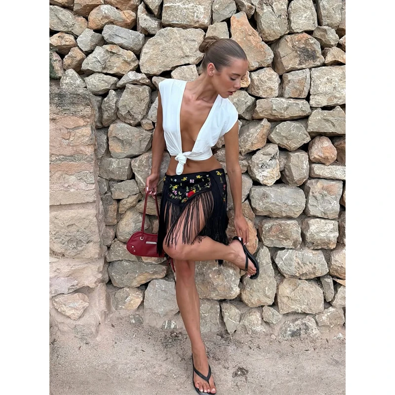 Eleganttassel Embroidered Hem Skirts Women Fashion Mesh Hollow Out Short Kilts 20265 Chic Summer New Female Beach Holiday Skirt