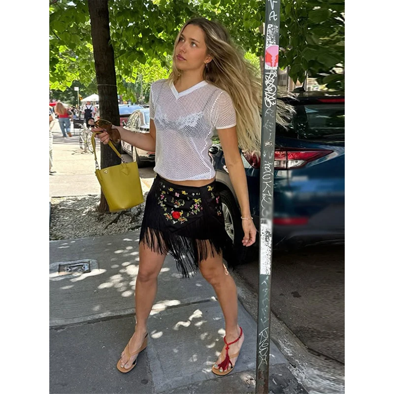 Eleganttassel Embroidered Hem Skirts Women Fashion Mesh Hollow Out Short Kilts 20265 Chic Summer New Female Beach Holiday Skirt